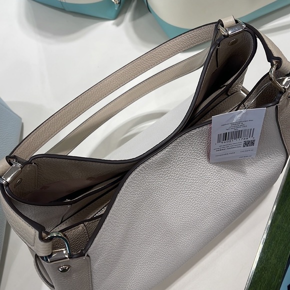 Kate Spade Leila Medium Triple Compartment Shoulder Bag
Light Sand - Picture 12 of 16